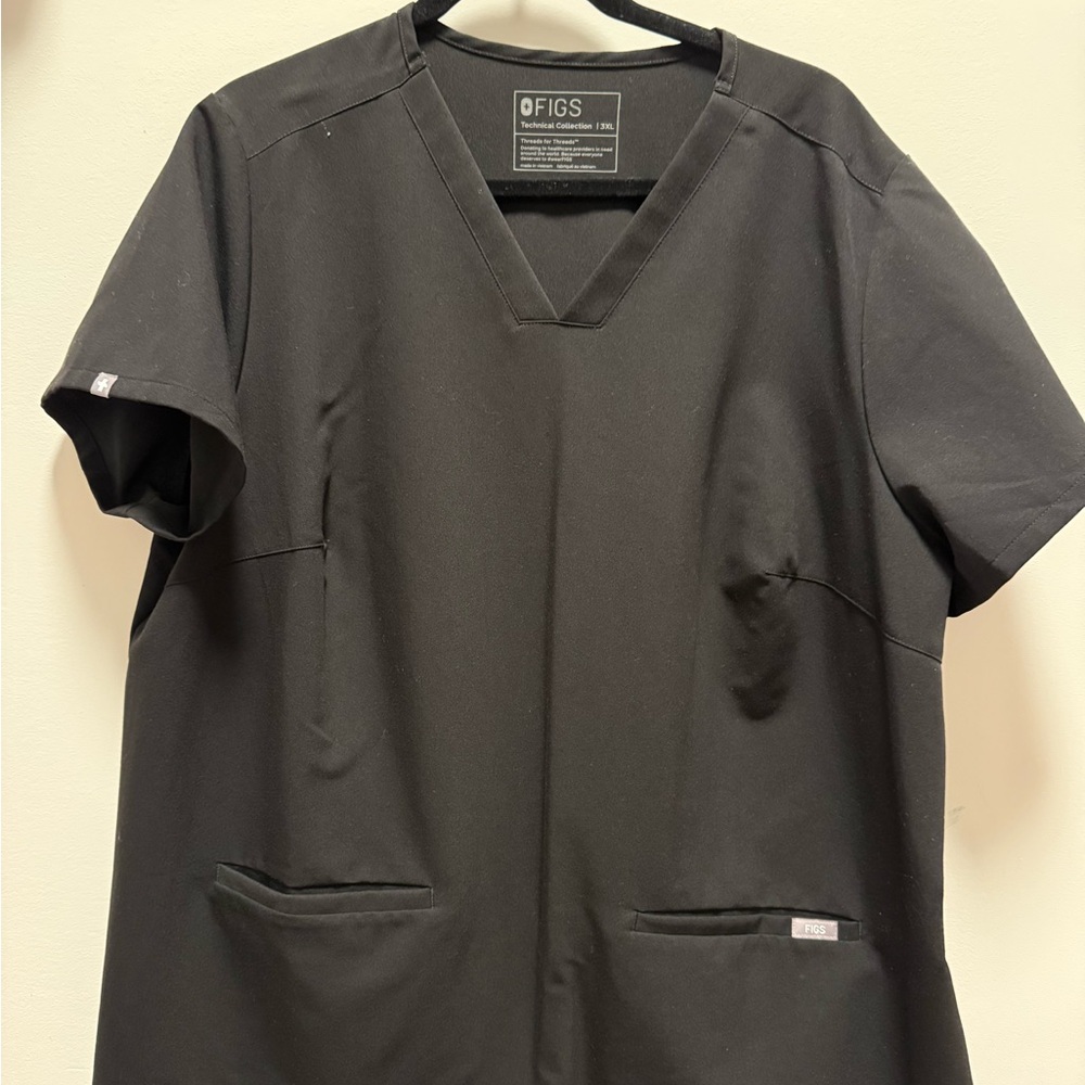FIGS Black Technical Collection Scrub Top and Bottom Set
